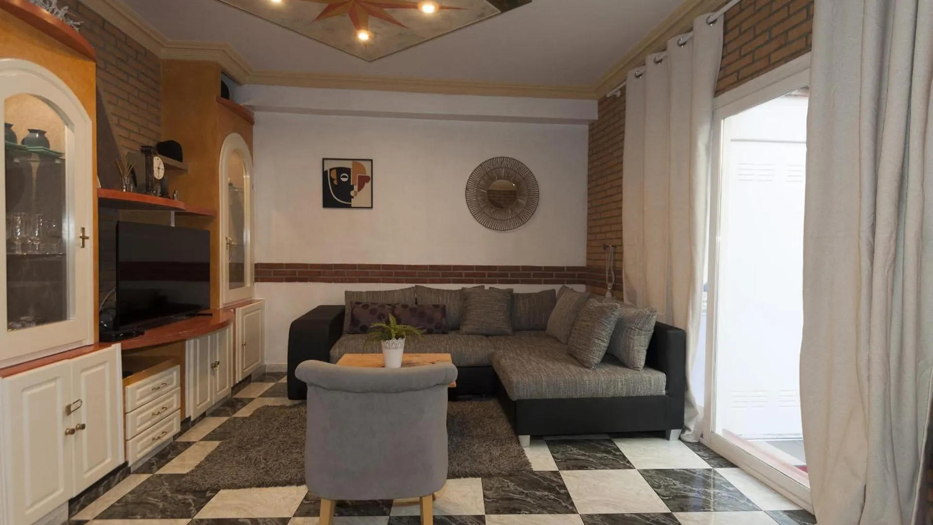 1242 Pare Claret 500M Playa Apartment Roses
